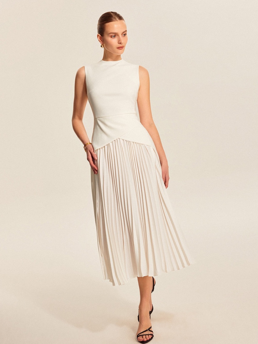 Commense Sleeveless Cream Shower Pleated Midi Dress - Picture 7 of 7